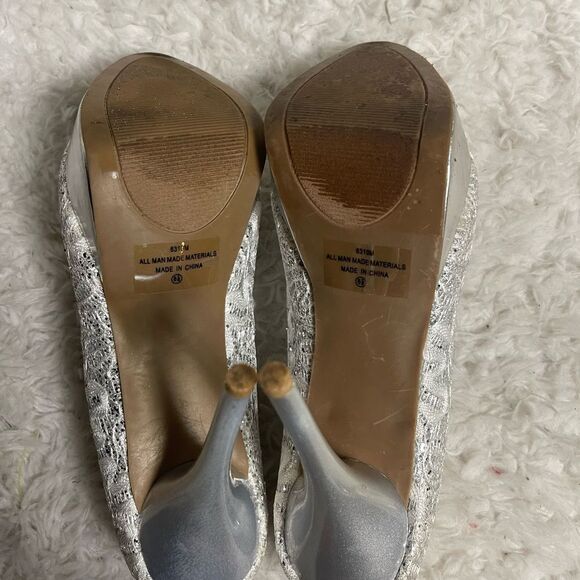 Coloriffics fabric white lace & silver iridescent silver platform heels SZ8.5 - Picture 10 of 11